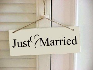 JUST-MARRIED-HEART-600x450